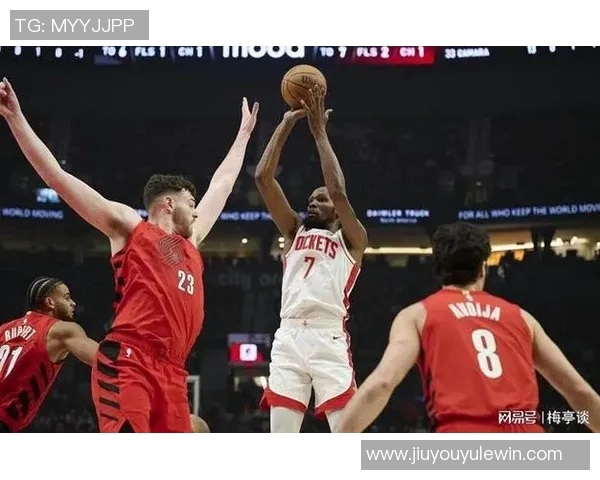 杜兰特称赞小贾巴里训练成效显著进步神速令人惊喜